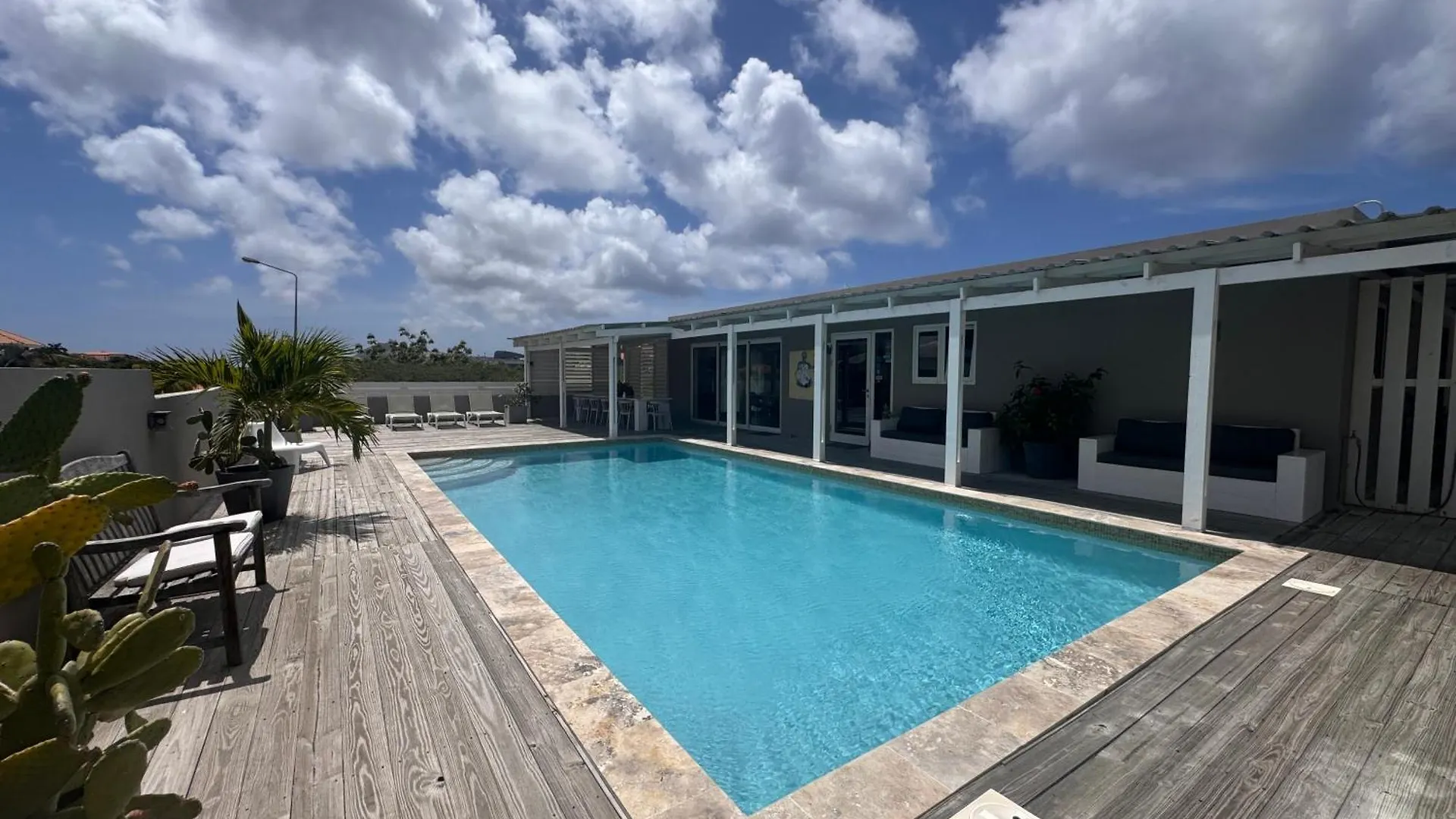 Boutique Hotel & Apartments Jt Curacao Willemstad Alojamento de Acomodação e Pequeno-almoço