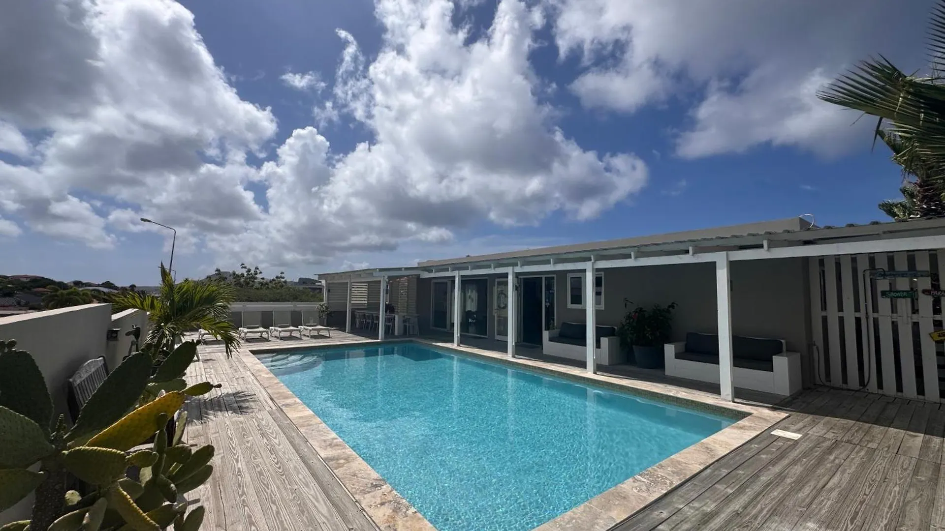 Boutique Hotel & Apartments Jt Curacao Willemstad