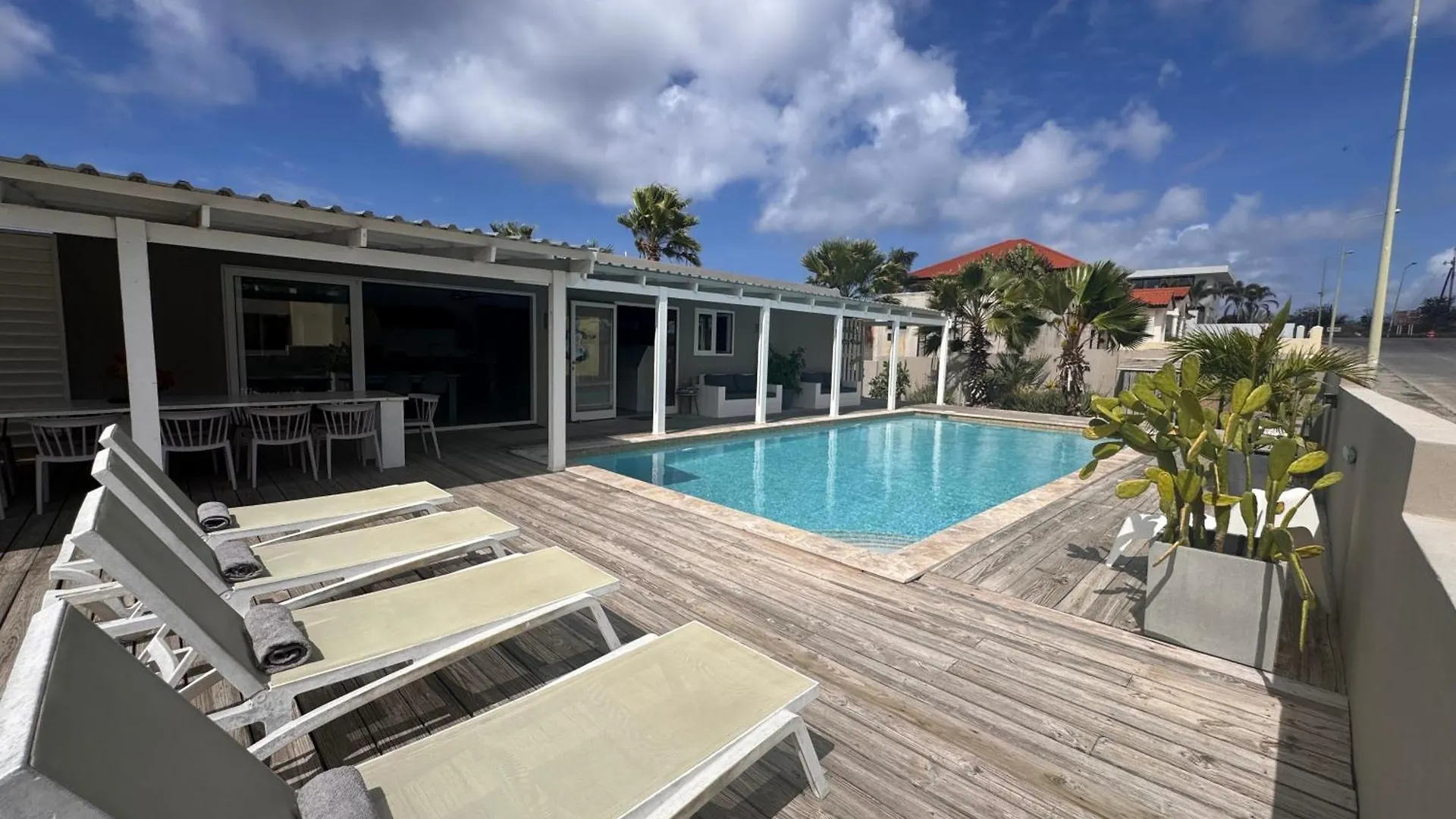 Boutique Hotel & Apartments Jt Curacao Willemstad Curaçao