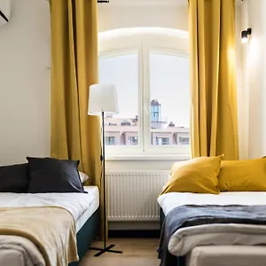 tumski-apartments-24h-self-check-in.poznan-hotels.com/