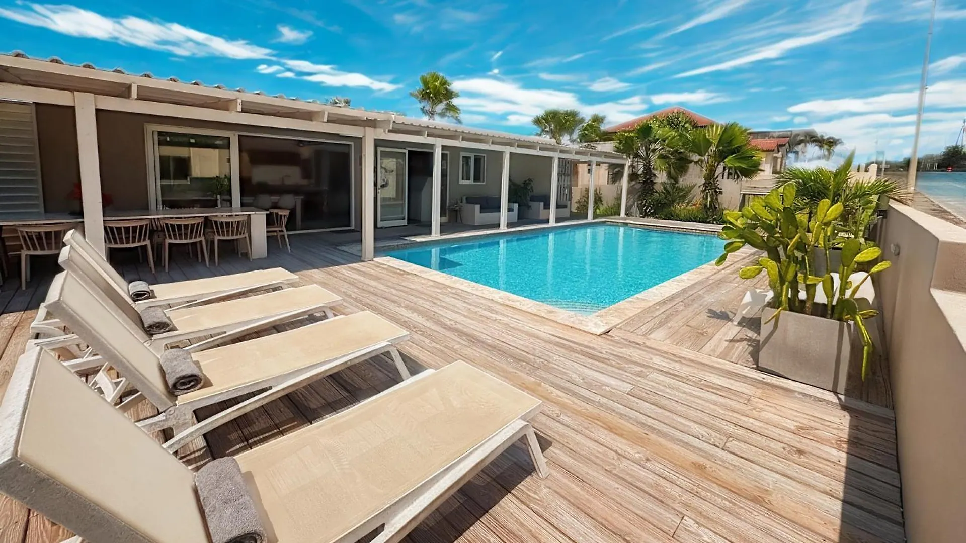 Boutique Hotel & Apartments Jt Curacao Willemstad